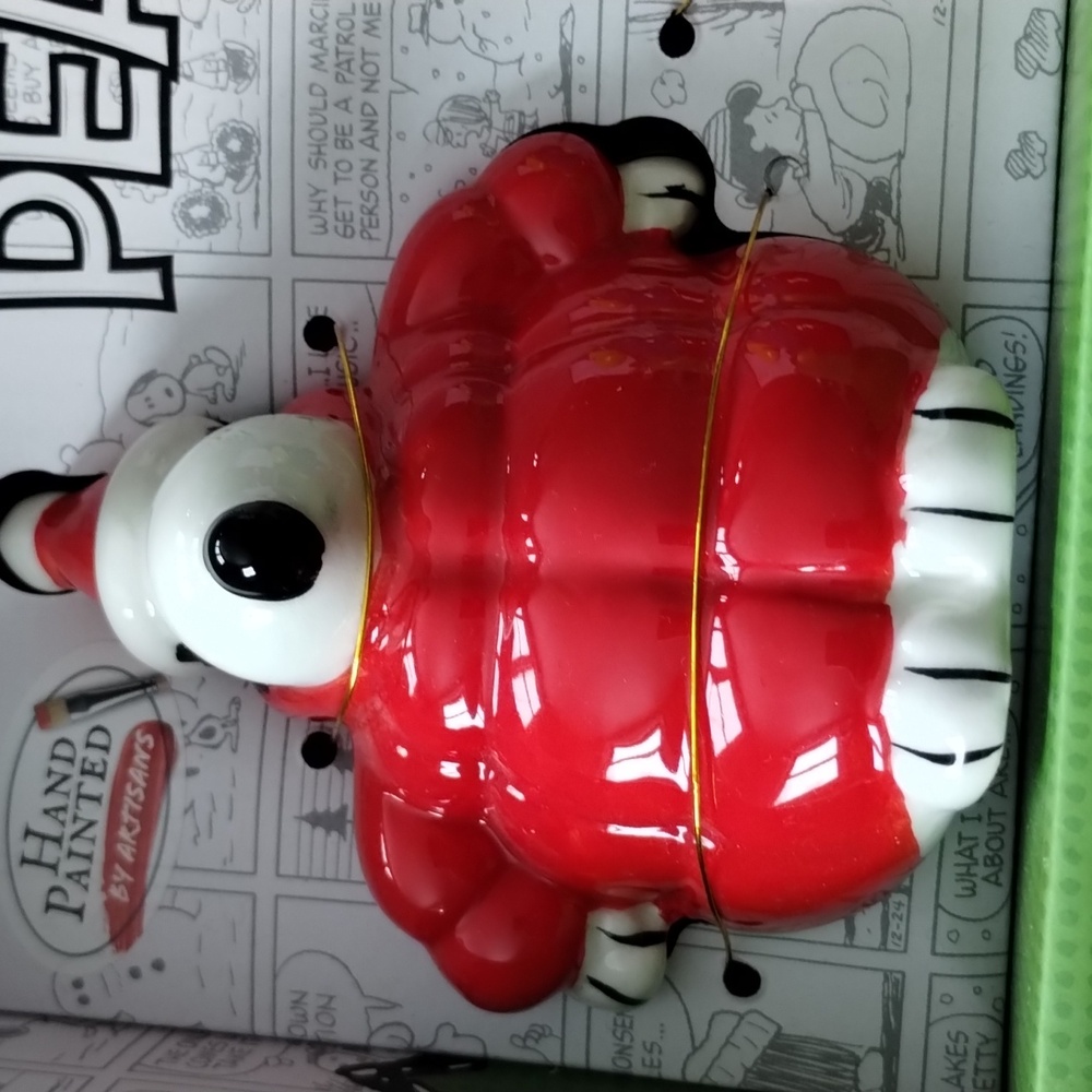Peanuts Salt Pepper Shaker Snoopy Woodstock Puffer Coat Figures Hand Painted Nib - Picture 3 of 7